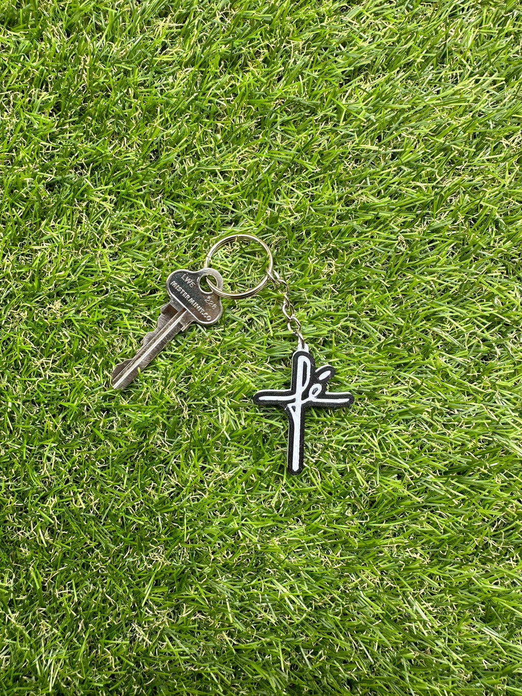 Fé Keychain